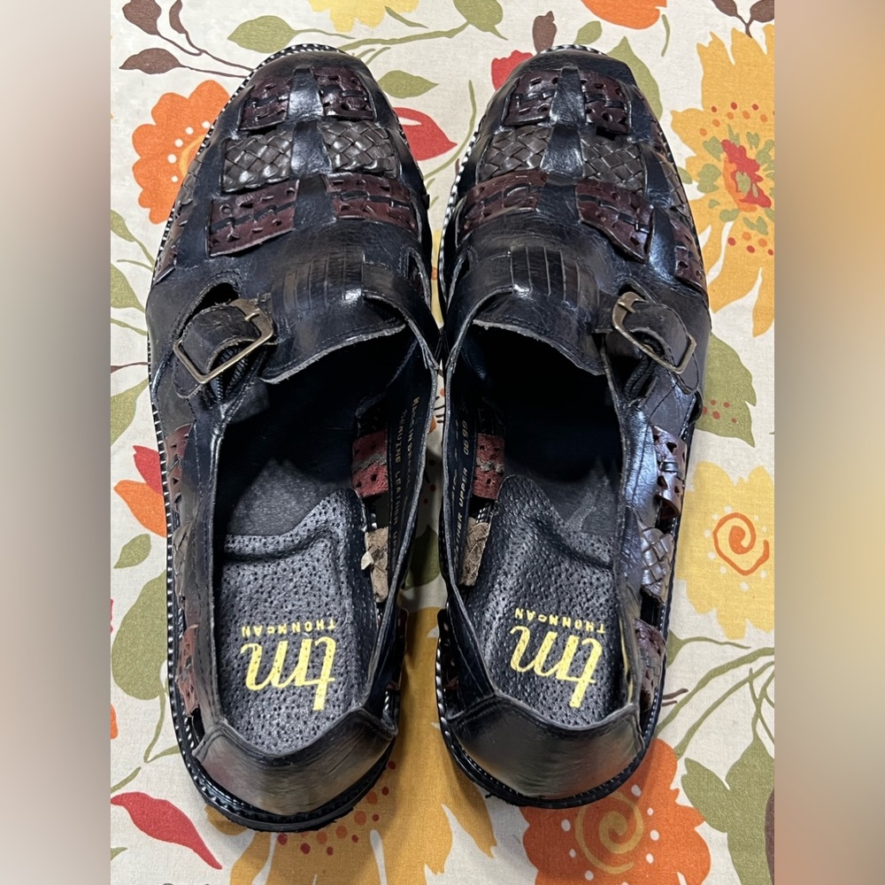 Thom McAn Women’s Sandals Size 9 Black Leather Upper 08910B Brazil